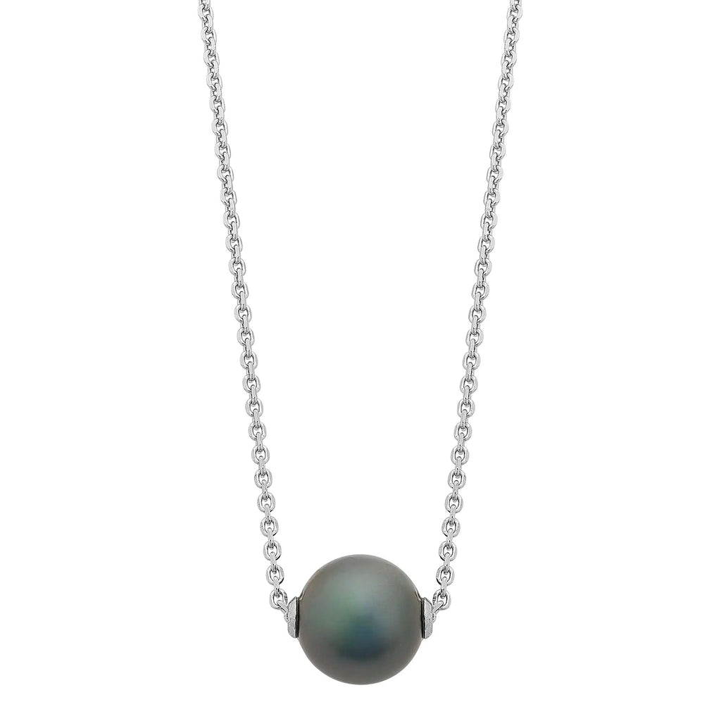 Tahitian pearl necklace